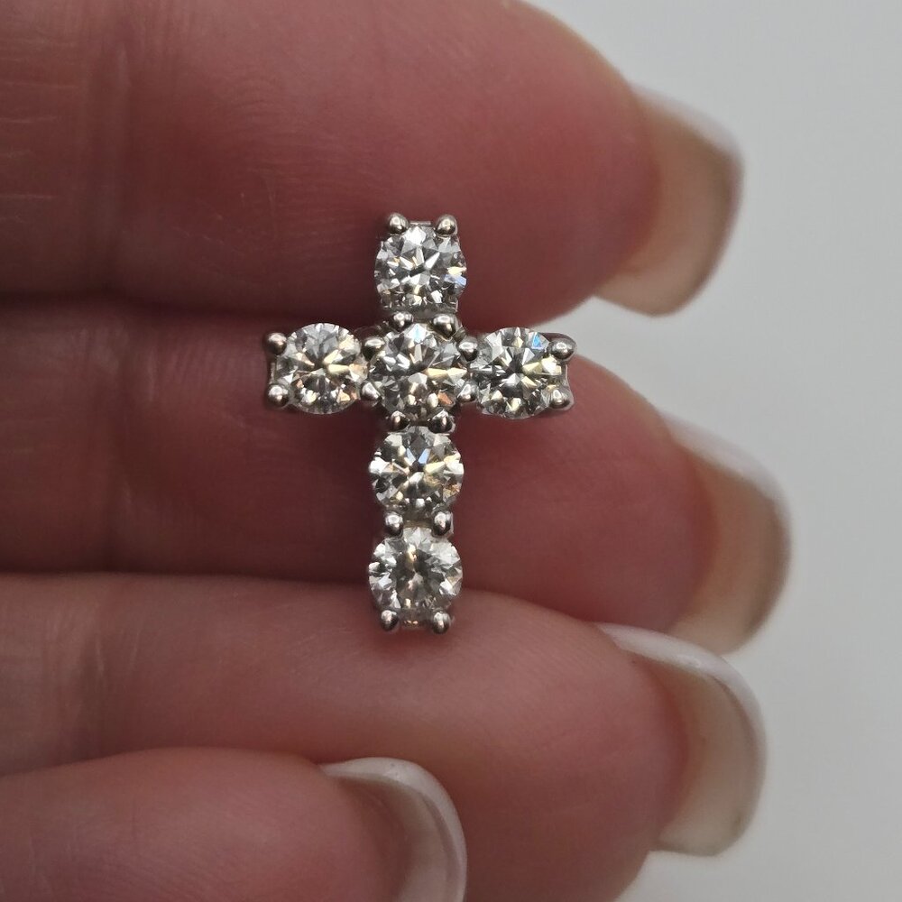 Roberto Coin 1 CTW Diamond Cross Pendant - Picture 3 of 7